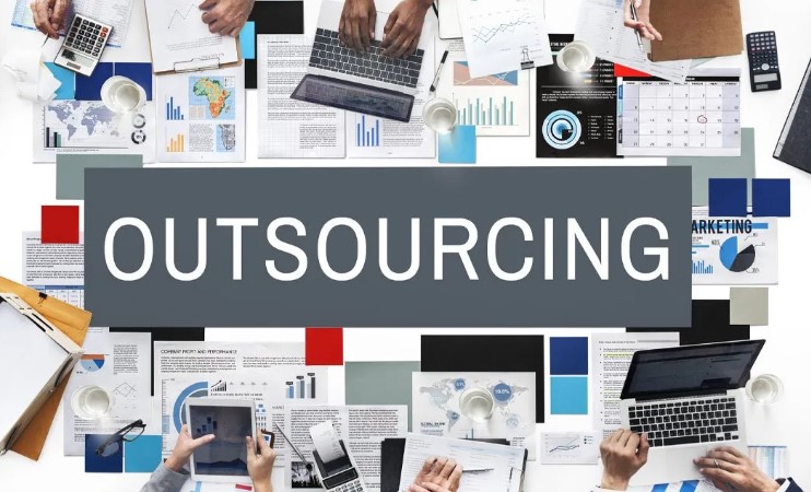 Outsourcing digital marketing services